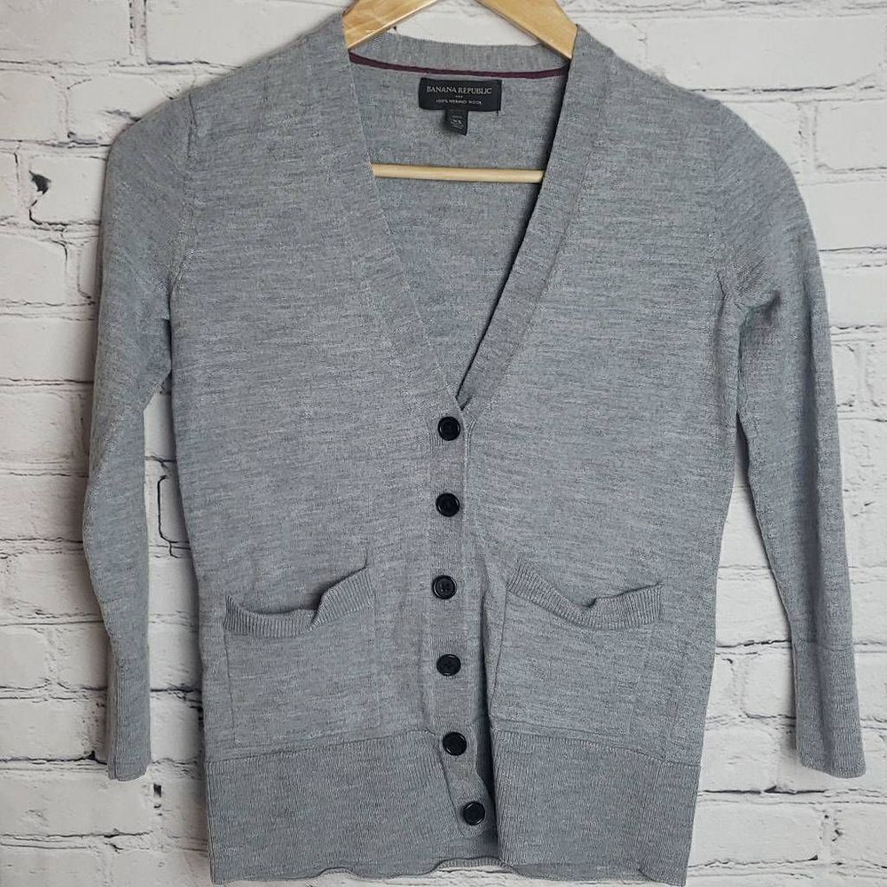 ‎Banana Republic Merino Wool Gray Cardigan Sweater